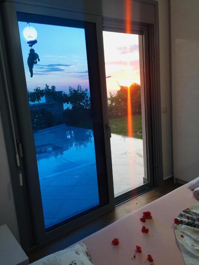 Sunset House Apartment Ksamil Bagian luar foto