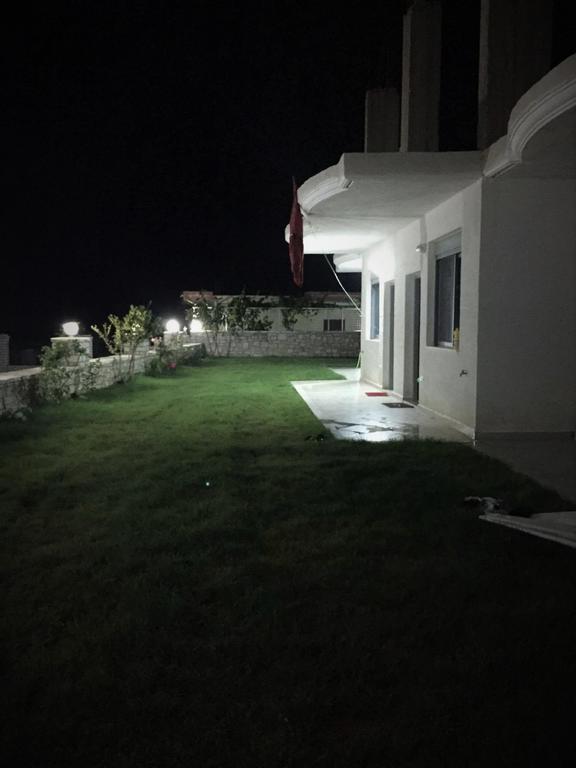 Sunset House Apartment Ksamil Bagian luar foto
