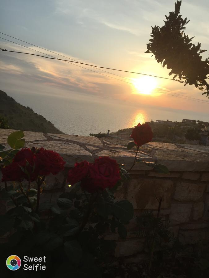Sunset House Apartment Ksamil Bagian luar foto