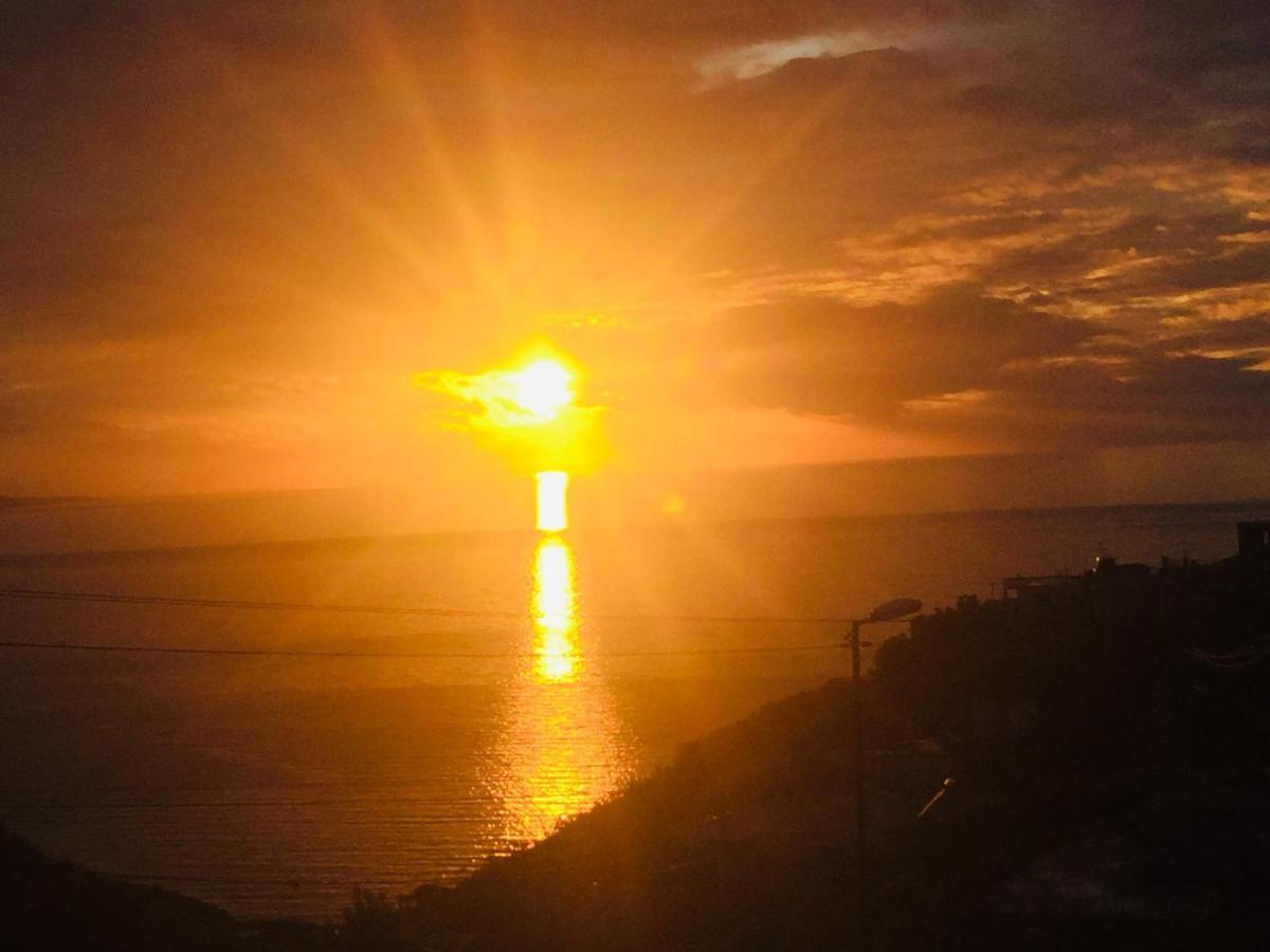 Sunset House Apartment Ksamil Bagian luar foto